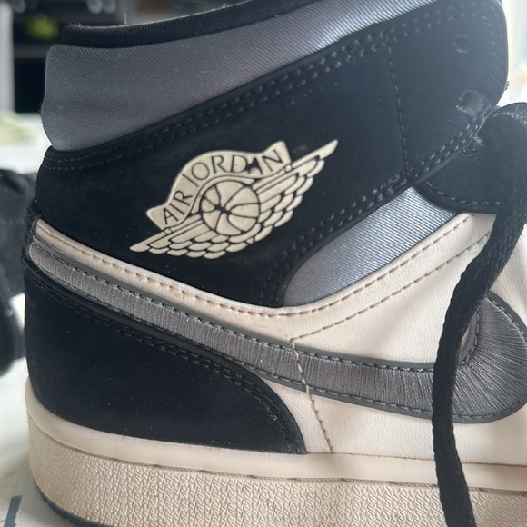 grey, black, and white air jordan’s - Picture 5 of 11